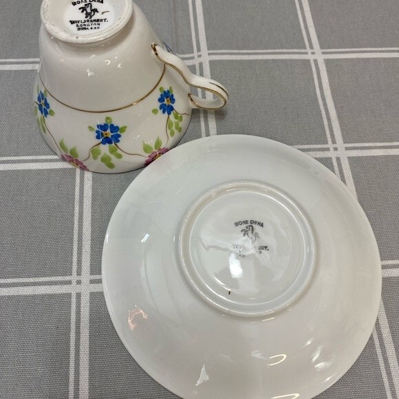 Vtg Bone China Taylor & Kent England Teacup & Saucer Gilded Pink Blue Flowers - Picture 8 of 8